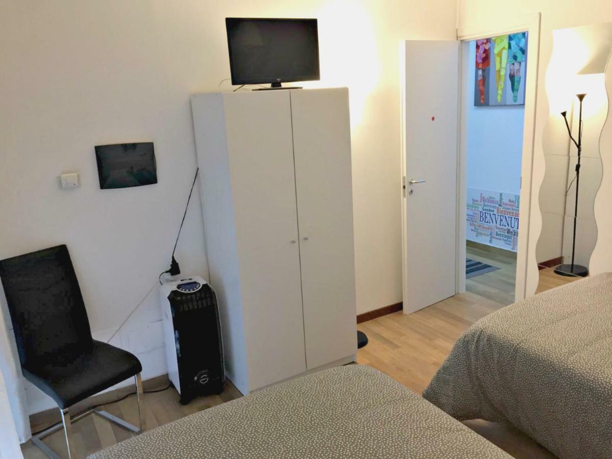 Fashion Guest House Roma Esterno foto